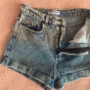 AMERICAN APPAREL HIGH WAIST HOT SHORTS